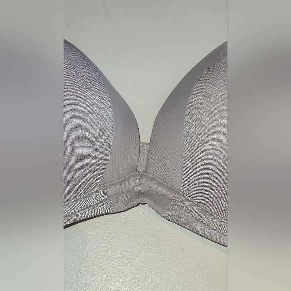 Victoria's Secret Light Purple Biofit Push Up Bra NWT - Picture 8 of 8